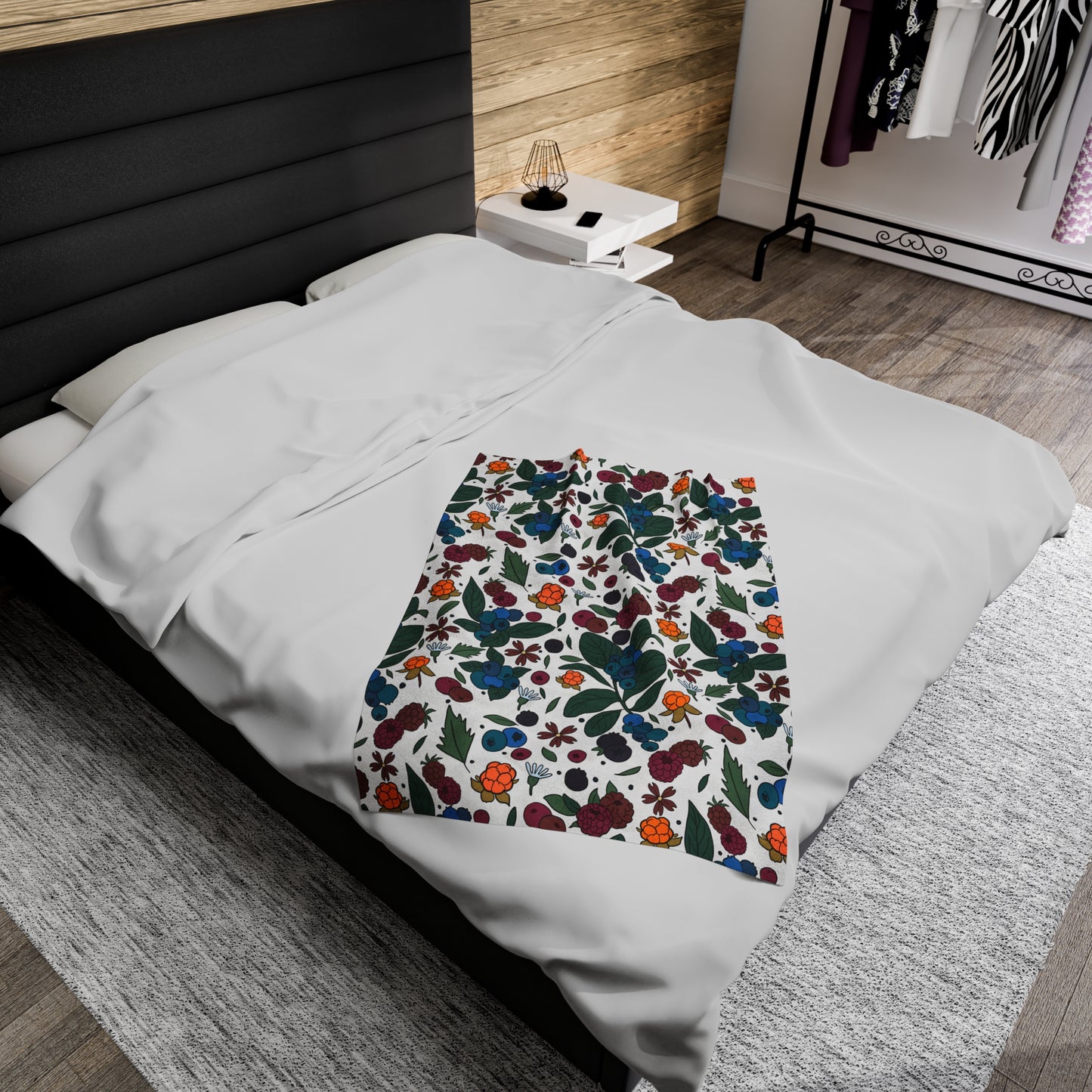 Berry picking - Velveteen Plush Blanket